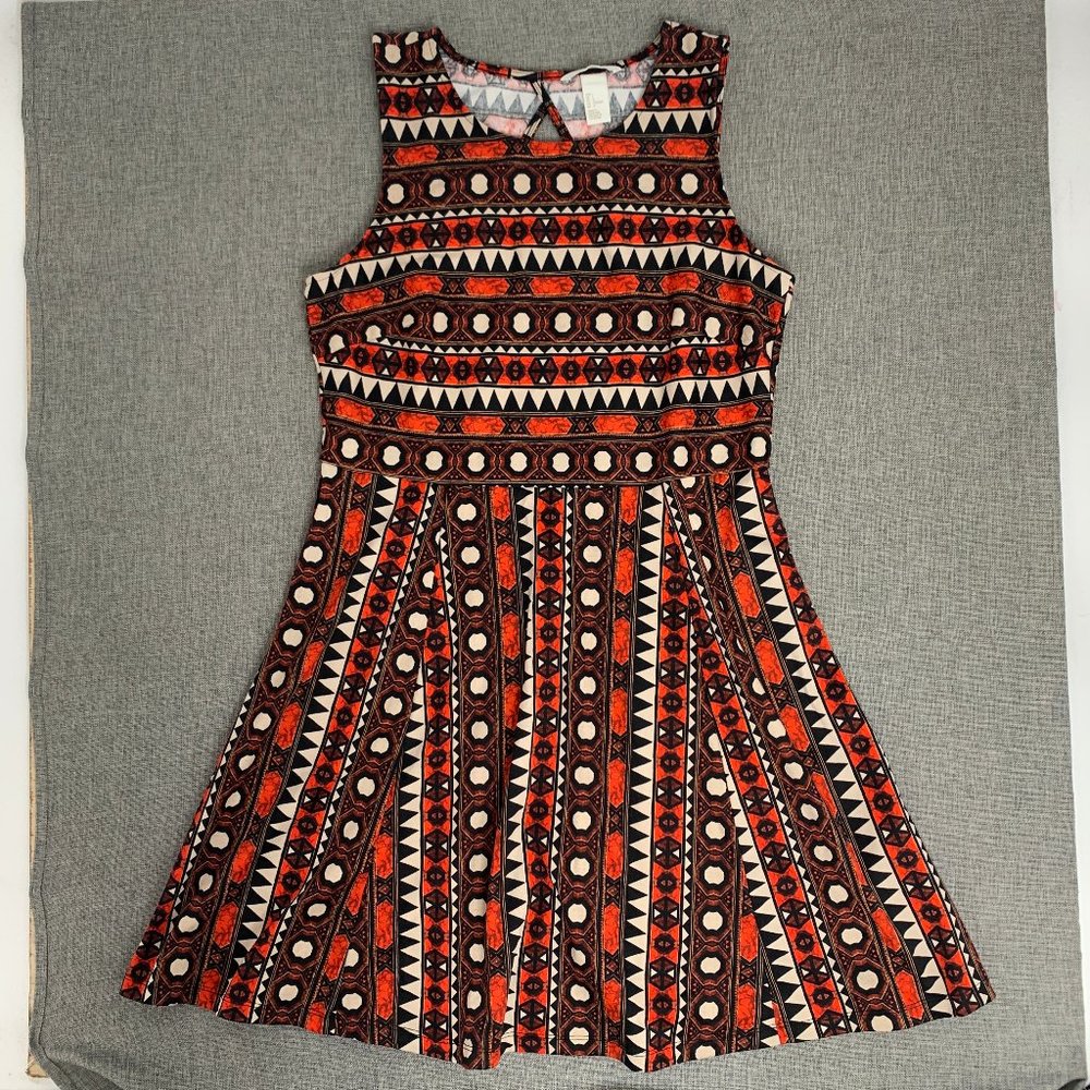 H&M Aztec Tribal Print Dress Large Sleeveless Round Neck‎ Red Black White